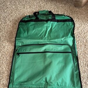 Travel garment bag green